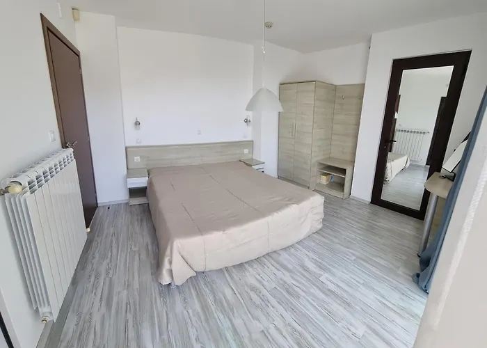 Apartamento Sunny House Pismenovo