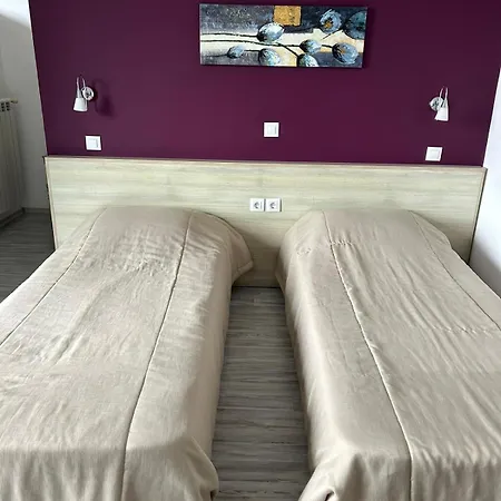 Апартамент Sunny House