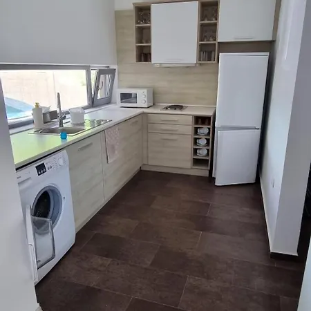 Sunny House Писменово