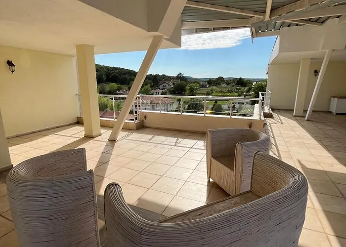 Sunny House * Pismenovo